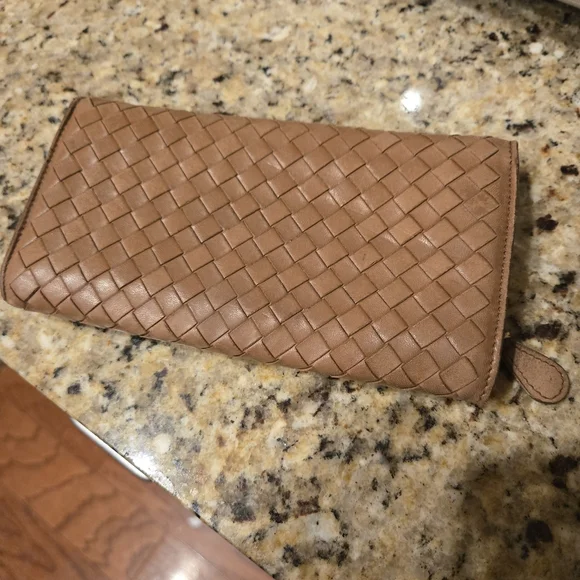 This is a Bottega Veneta Intrecciato Woven Tan Leather Continental Flap Wallet - Picture 2 of 6
